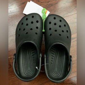 NWT Crocs Kids Classic